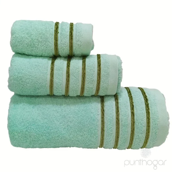 Juego de toallas de algodón CHENILLE en tono verde agua, con detalles decorativos en verde oscuro y alta calidad