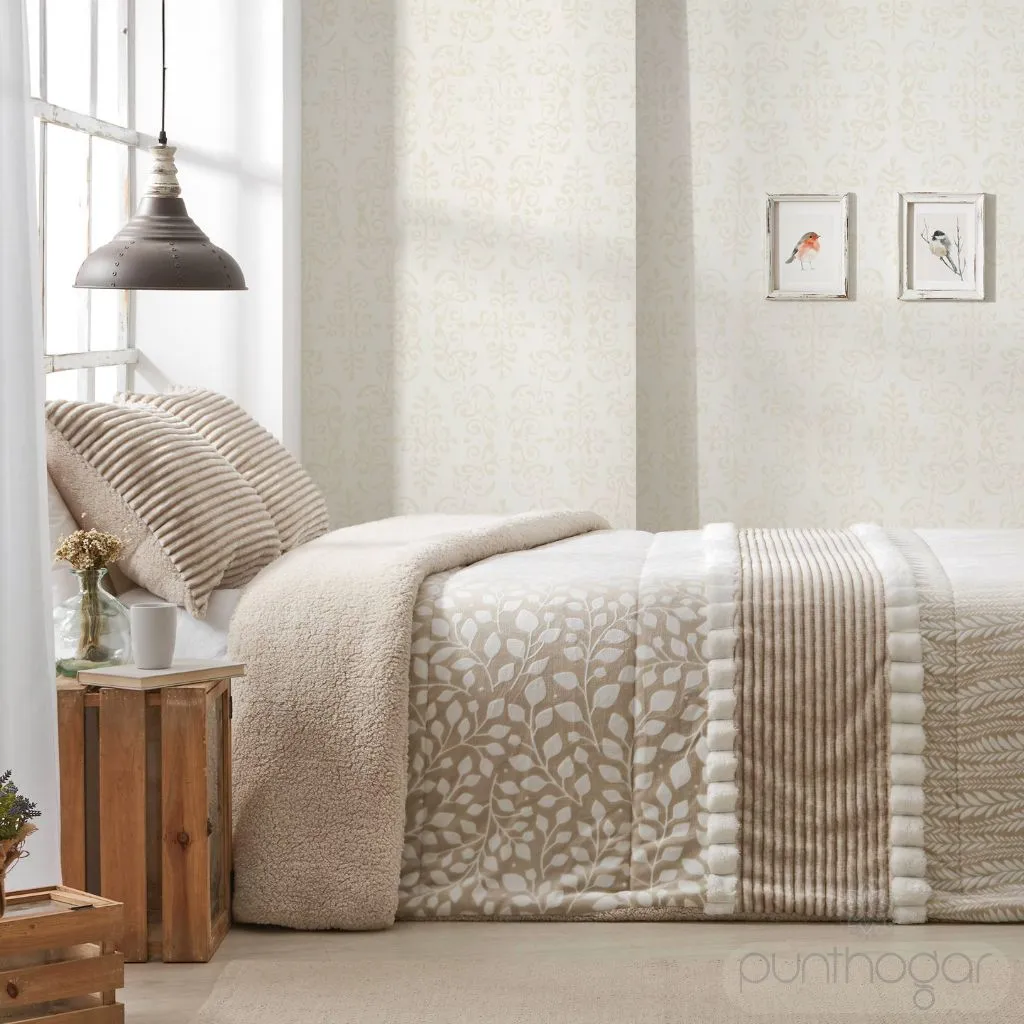 Edredón sherpa Manterol Doko 069 en dormitorio elegante con terciopelo en relieve e interior borreguito extra suave