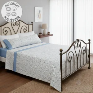 Juego de sábanas modelo MILOS de ABECÉ en cama matrimonial, diseño floral con detalles en azul, composición 48% algodón y 52% poliéster.