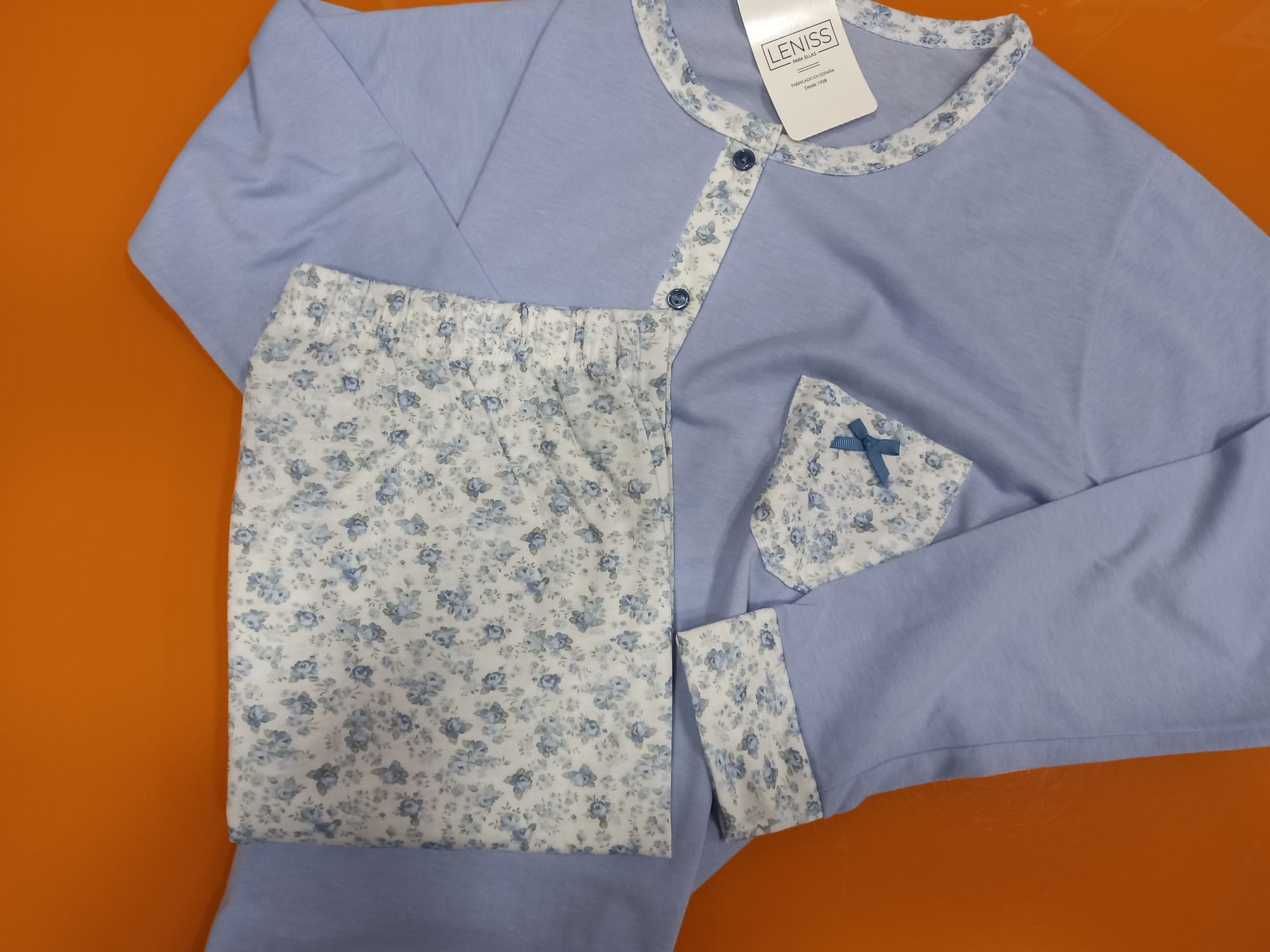Pijama mujer largo 8098 marca Leniss | 100% Algodón Flores azul - Imagen 2